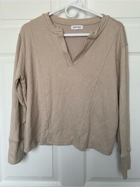 Kinesis Ribbed V-Notch Long Sleeve Top and Matching Bottom- Taupe